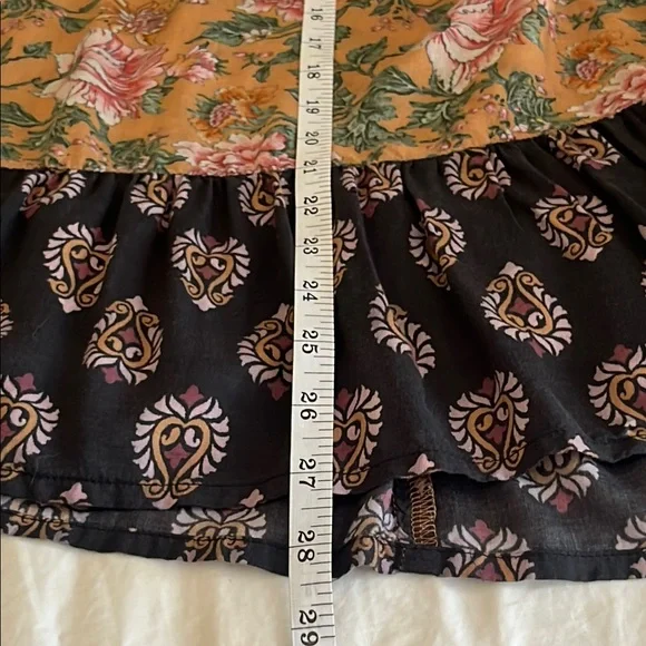 Tolani Embrordered Collar and Sleeves Floral Patchwork Blouse, XS - Picture 9 of 10